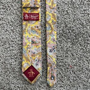 Original Penguin Vibrant Paisley Tie